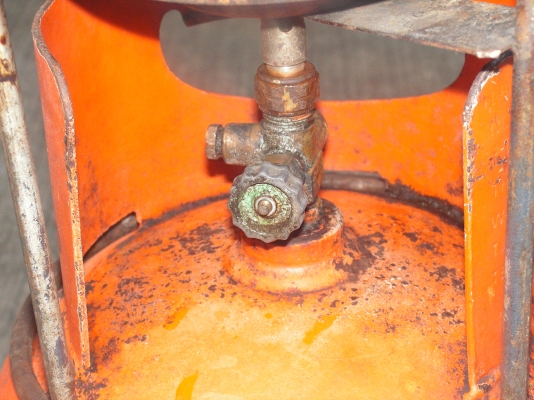 ถังแก็สปิคนิค(พี่อุทิศอยู่เพชรบูรณ์รับไปดูเเลต่อเเล้วครับ)