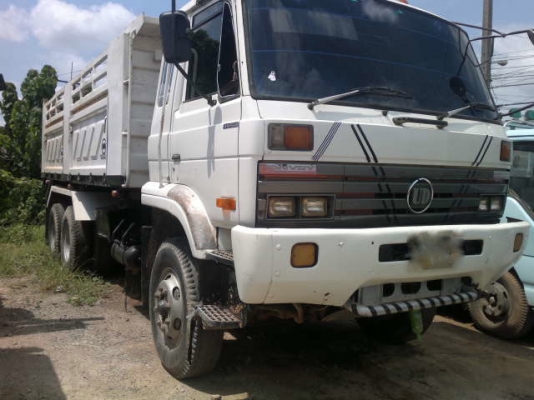 รถนิสสัน UD   10 ล้อดั๊ม 230 แรงม้า  สนใจติดต่อ 081 - 6079515