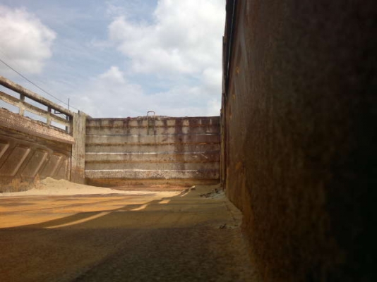 รถนิสสัน UD 10 ล้อดั๊ม 230 แรงม้า สนใจติดต่อ 081 - 6079515 รถนิสสัน UD 10 ล้อดั๊ม 230 แรงม้า สนใจติดต่อ 081 - 6079515