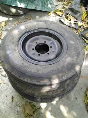 ขายกะทะล้อ+ยาง isuzu 4 ล้อกลาง