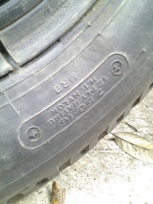 ขายกะทะล้อ+ยาง isuzu 4 ล้อกลาง ขายกะทะล้อ+ยาง isuzu 4 ล้อกลาง