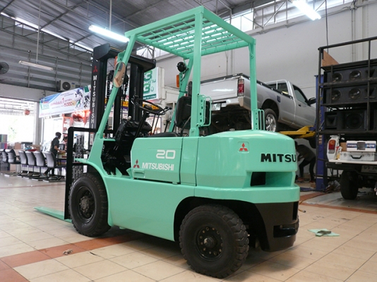 ขายรถโฟล์คลิฟท์มือสอง MITSUBISHI รุ่น FG20 ยก 2 ตัน ราคา 155,000 บาท นำเข้าจากประเทศญี่ปุ่น 100\% ไม่เคยใช้งานในประเทศไทย