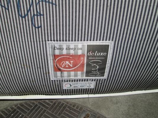 ที่นอนโรงแรมแถวสยามแสคร์   มี 20 ท่อน  พร้อมส่ง 18000บาท