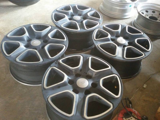 ล้อขอบ 17 6 รู ชุดล่ะ 3900