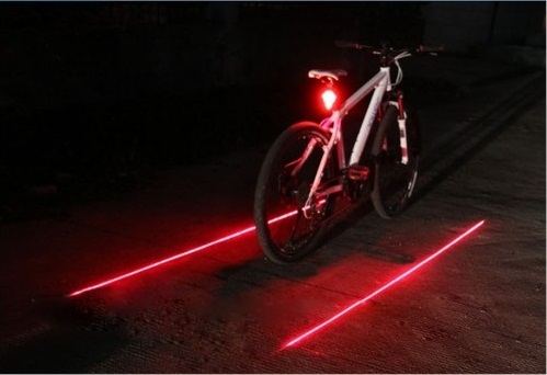 ไฟท้ายจักรยาน 2 in 1 เป็นทั้งไฟท้าย และ เลเซอร์สร้างเลน