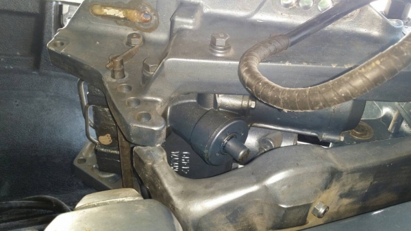 พื่อนในก๊วนฝากขายเครื่อง Yamaha 60 สภาพดีพร้อมใช้พึ่งยกลงจากเรือ กับ 85 แรงกำลังจะยกออกจากเรือ