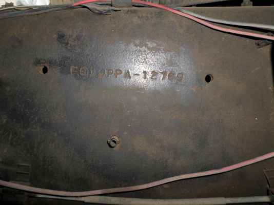 ขาย 6 ล้อ ฮีโน่ เมก้า เครน 5 ตัน  212 แรง  7.30 ม. รวมเครน ปี 2005  เครนทาดาโน่ 4 ปลอก 3 ชัก ขาเหลี่ยม รุ่นใหม่ ท้องวี สภาพสวยสุด ๆ เครื่องแน่น คัสซีสวย พร้อมใช้งาน     ชมรถก่อนได้ครับ สนใจติดต่อได้ที่  081-9425443  081-5715326