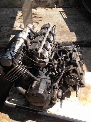 เครื่องFZ400 fazer เครื่องFZ400 fazer