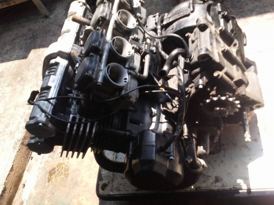 เครื่องFZ400 fazer เครื่องFZ400 fazer