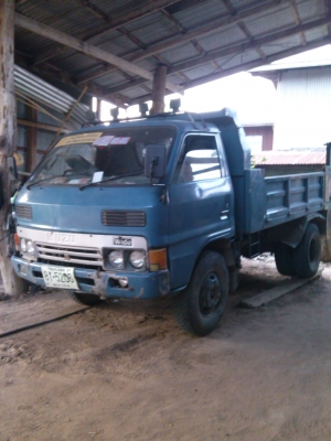 หกล้อ อีซูซุ KSดั้ม115แรง-4-BD-1ฝากดำ สภาพดีช่วงล่างใหญ่ท้าย F พร้อมใช้งาน เล่มทะเบียน ภาษีเต็ม พร้อมโอน ราคา285000บ ต่อรองได้ ครับ