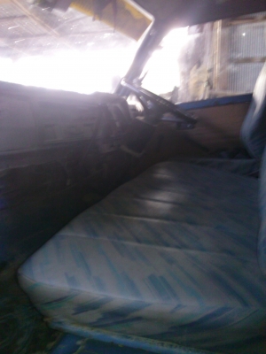 หกล้อ อีซูซุ KSดั้ม115แรง-4-BD-1ฝากดำ สภาพดีช่วงล่างใหญ่ท้าย F พร้อมใช้งาน เล่มทะเบียน ภาษีเต็ม พร้อมโอน ราคา285000บ ต่อรองได้ ครับ