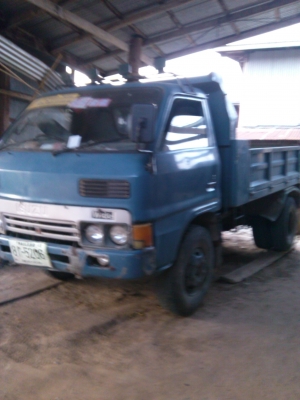 หกล้อ อีซูซุ KSดั้ม115แรง-4-BD-1ฝากดำ สภาพดีช่วงล่างใหญ่ท้าย F พร้อมใช้งาน เล่มทะเบียน ภาษีเต็ม พร้อมโอน ราคา285000บ ต่อรองได้ ครับ