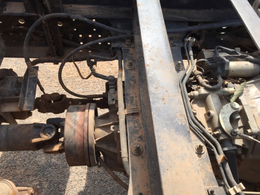 รถอีซูซุ 6 ล้อดั้ม NPR  150 แรงม้า. ปี 54  ( รถวิ่ง 19x,xxx กม. )      สนใจติดต่อ  081 - 6079515