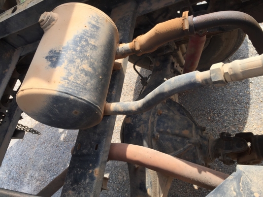 รถอีซูซุ 6 ล้อดั้ม NPR  150 แรงม้า. ปี 54  ( รถวิ่ง 19x,xxx กม. )      สนใจติดต่อ  081 - 6079515