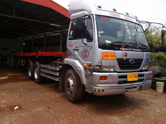 ขายด่วน รถสิบล้อหัวลาก  พร้อมหางพื้นเรียบสามเพลา  NISSAN  320  CWM 454  สภาพดี  พร้อมใช้งาน  เอกสารพร้อม