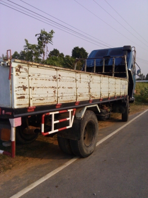 หกล้อใหญ่ อีชูซุ หัวร็อค 6-BB1-145แรง พ.พาเวอร์ ช่วงยาว5.20ม สภาพพร้อมใช้งาน เล่มทะเบียน แจ้ง ม79.แล้ว แจ้งเกิดได้ทัวไทย