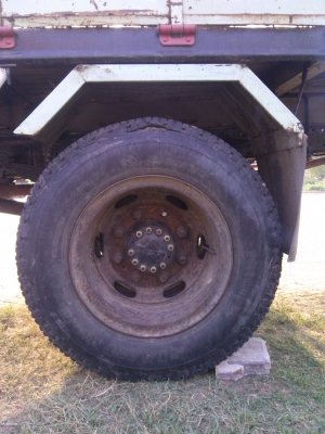 หกล้อใหญ่ อีชูซุ หัวร็อค 6-BB1-145แรง พ.พาเวอร์ ช่วงยาว5.20ม สภาพพร้อมใช้งาน เล่มทะเบียน แจ้ง ม79.แล้ว แจ้งเกิดได้ทัวไทย