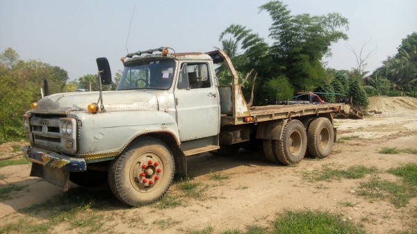 ขายรถสิบล้อ2เพลาหลงลากแบตโฮCP200เครือง165แรงสโลกลาง