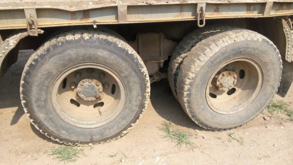 ขายรถสิบล้อ2เพลาหลงลากแบตโฮCP200เครือง165แรงสโลกลาง