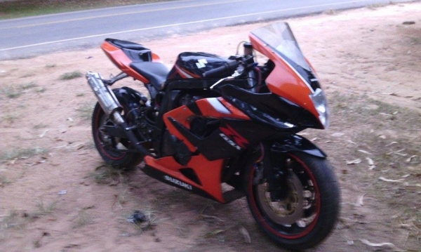 ขายครับ สองคันคู่ สลิง1100 ตัวออยย์ คันสีน้ำเงินมีทะเบียน สีส้มดำ ไม่มีเอกสาร ทั้งสองคัน ขาย 135,000 ครับ 087-2157848 ขายครับ สองคันคู่ สลิง1100 ตัวออยย์ คันสีน้ำเงินมีทะเบียน สีส้มดำ ไม่มีเอกสาร ทั้งสองคัน ขาย 135,000 ครับ 087-2157848