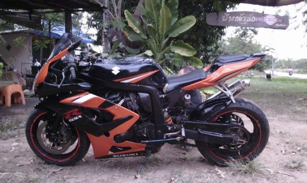 ขายครับ สองคันคู่ สลิง1100 ตัวออยย์ คันสีน้ำเงินมีทะเบียน สีส้มดำ ไม่มีเอกสาร ทั้งสองคัน ขาย 135,000 ครับ 087-2157848 ขายครับ สองคันคู่ สลิง1100 ตัวออยย์ คันสีน้ำเงินมีทะเบียน สีส้มดำ ไม่มีเอกสาร ทั้งสองคัน ขาย 135,000 ครับ 087-2157848