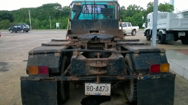 ขายหัวลาก NISSAN UD เครื่อง V 8 สูบ 320 แรงม้า คัสซีสวย ช่วงล่างแน่น ยกหัวไฟฟ้า ทะเบียนพร้อมโอน ราคาต่อรองได้ครับ