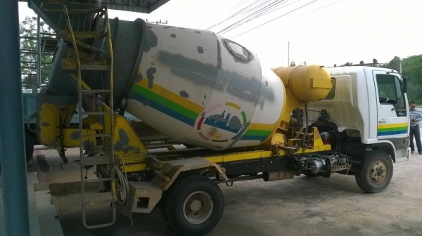 ขายรถโม่ปูน 3.5 คิว HINO FC2J จดประกอบปี 54 คัสซีสวยจัดตลอดเส้น เครื่อง JO8C 240 แรงม้า เกียร์ HO ใหญ่ เบรคทิฟฟี่ เพาวเวอร์ แอร์ครบ ทะเบียนพร้อมโอน จัดแนนซ์ได้ครับ