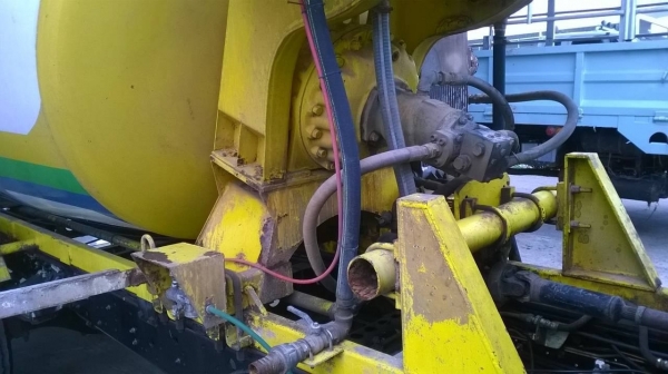 ขายรถโม่ปูน 3.5 คิว HINO FC2J จดประกอบปี 54 คัสซีสวยจัดตลอดเส้น เครื่อง JO8C 240 แรงม้า เกียร์ HO ใหญ่ เบรคทิฟฟี่ เพาวเวอร์ แอร์ครบ ทะเบียนพร้อมโอน จัดแนนซ์ได้ครับ