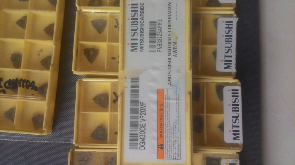 ขายเม็ดมีดมือสอง(regrind)ยี่ห้อมิตซูบิชิ ขายเม็ดมีดมือสอง(regrind)ยี่ห้อมิตซูบิชิ