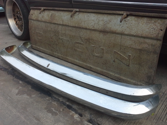 ฝาท้าย กันชนหน้า datsun 520 521