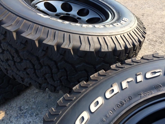 BF Goodrich All-terrain 265 75 r16 ปี13 +แม็กลายMickey สวยยกชุด