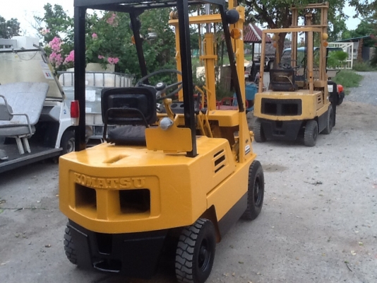 Komutsu 1.5ตันสภาพดีมากทำสีให้ใหม่ รถเก่าญี่ปุ่นครับไม่เคยใช้ในไทย