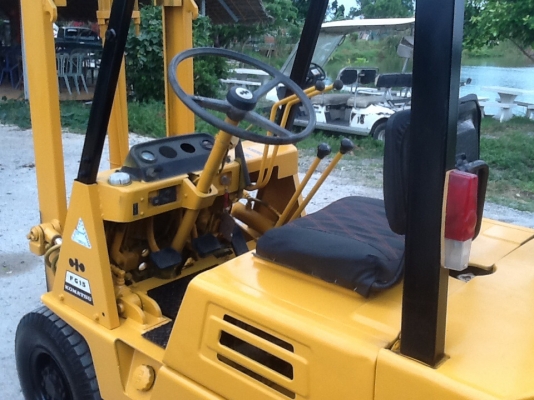 Komutsu 1.5ตันสภาพดีมากทำสีให้ใหม่ รถเก่าญี่ปุ่นครับไม่เคยใช้ในไทย