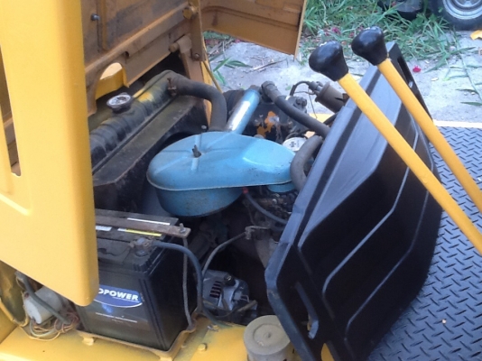 Komutsu 1.5ตันสภาพดีมากทำสีให้ใหม่ รถเก่าญี่ปุ่นครับไม่เคยใช้ในไทย