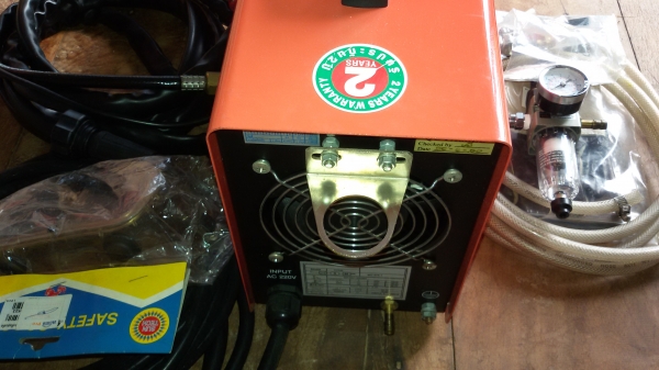 ขายเครื่องตัดพลาสม่า Welpro welcut 40 ปรับราคาเหลือ13500 คุ้มแน่นอนครับออกใหม่สองหมื่นขึ้นครับตัวนี้