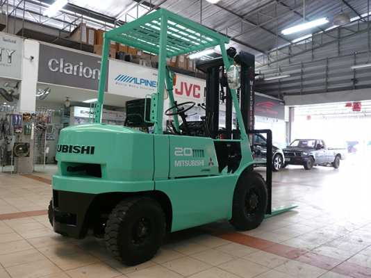 ขายรถโฟล์คลิฟท์มือสอง MITSUBISHI รุ่น FG20 ยก 2 ตัน ราคา 155,000 บาท นำเข้าจากประเทศญี่ปุ่น 100\% ไม่เคยใช้งานในประเทศไทย