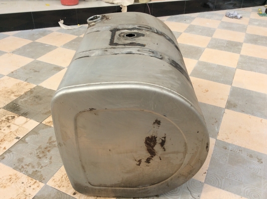 ขายด่วน. ถังน้ำมันอลูมิเนียม 450 ลิตร. มี 4ใบครับ ขายด่วน. ถังน้ำมันอลูมิเนียม 450 ลิตร. มี 4ใบครับ