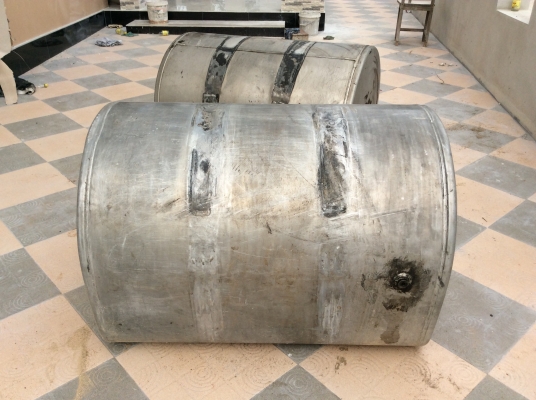 ขายด่วน. ถังน้ำมันอลูมิเนียม 450 ลิตร. มี 4ใบครับ ขายด่วน. ถังน้ำมันอลูมิเนียม 450 ลิตร. มี 4ใบครับ