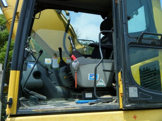รถขุด KOMATSU PC200-8N1 S/N 351864 ปี 2011 ชั่วโมง 6468 รถอยู่ญี่ปุ่นสั่งได้ครับ