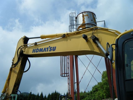 รถขุด KOMATSU PC200-8N1 S/N 351864 ปี 2011 ชั่วโมง 6468 รถอยู่ญี่ปุ่นสั่งได้ครับ