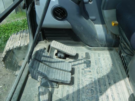 รถขุด KOMATSU PC200-8N1 S/N 351864 ปี 2011 ชั่วโมง 6468 รถอยู่ญี่ปุ่นสั่งได้ครับ