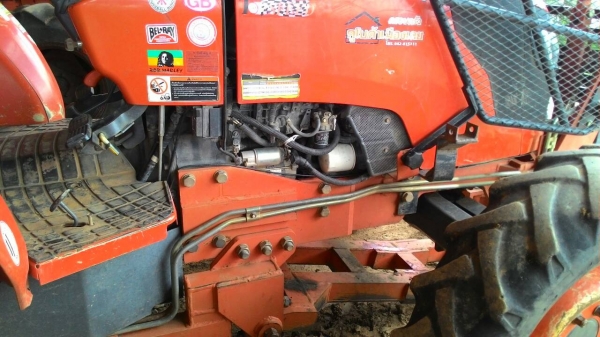 ขายรถไถ KUBOTA M7040 พร้อมดันหน้าและผาน6 อุปกรณ์หน้าหลังครบ รถเดิมๆ ราคา 450,000 สอบถาม 0818618678 อ.แกลง จ.ระยอง ขายรถไถ KUBOTA M7040 พร้อมดันหน้าและผาน6 อุปกรณ์หน้าหลังครบ รถเดิมๆ ราคา 450,000 สอบถาม 0818618678 อ.แกลง จ.ระยอง