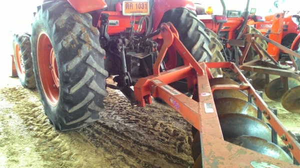 ขายรถไถ KUBOTA M7040 พร้อมดันหน้าและผาน6 อุปกรณ์หน้าหลังครบ รถเดิมๆ ราคา 450,000 สอบถาม 0818618678 อ.แกลง จ.ระยอง ขายรถไถ KUBOTA M7040 พร้อมดันหน้าและผาน6 อุปกรณ์หน้าหลังครบ รถเดิมๆ ราคา 450,000 สอบถาม 0818618678 อ.แกลง จ.ระยอง