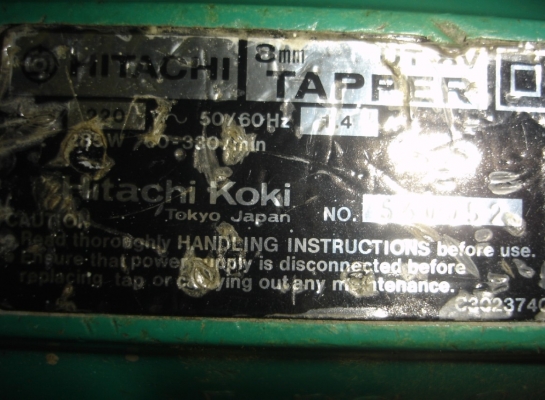 ขายสว่านต๊าปเกลียว HITACHI  UT-8V ปรับรอบได้