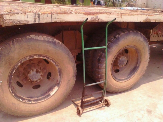 10 ล้อ 2 เพลา 185 แรงท้าย บรรทุกรถใหญ่เล่มพร้อมภาษีเต็ม 10 ล้อ 2 เพลา 185 แรงท้าย บรรทุกรถใหญ่เล่มพร้อมภาษีเต็ม