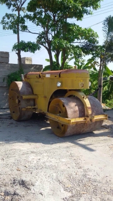 ขายรถบดล้อเหล็ก SAKAI KD10 เดิมๆตามรุ่น เอกสารเล่มทะเบียนไม่ขาด