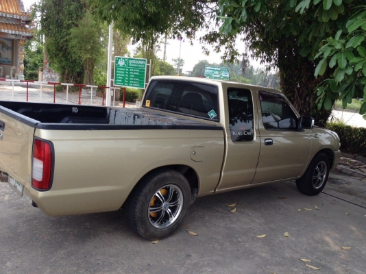 Nissan Frontier 2004