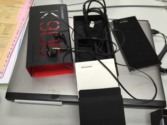 ขาย Lenovo K900 ราคา ถูกๆ 4500 บาท ขาย Lenovo K900 ราคา ถูกๆ 4500 บาท