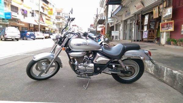ขายHONDA PHANTOM TA200 CC.กุญแจบน มีทะเบียนพร้อมโอน ไม่ขาดต่อ เครื่องแน่นมาก ราคา 39500 บาท ส่งได้ทั่วไทยคับ สนใจติดต่อ 081-0578282 FACEBOOK POP BIGBIKE SAKONNAKHON ไอดีไลน์ POPBIGBIKESAKON คับ สนใจรถสวย ถูก ดี ต้อง POP BIGBIKE SAKONNAKHON