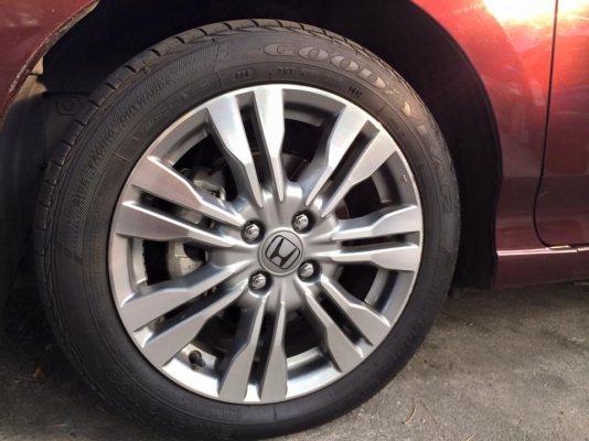 ขาย ล้อ 16 city ตัว top พร้อมยาง กู้ดเยียร์ 185/55/16ดอกเต็ม ขาย ล้อ 16 city ตัว top พร้อมยาง กู้ดเยียร์ 185/55/16ดอกเต็ม